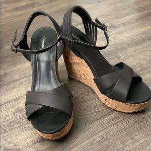 Forever 21 Size 10 Black Wedges